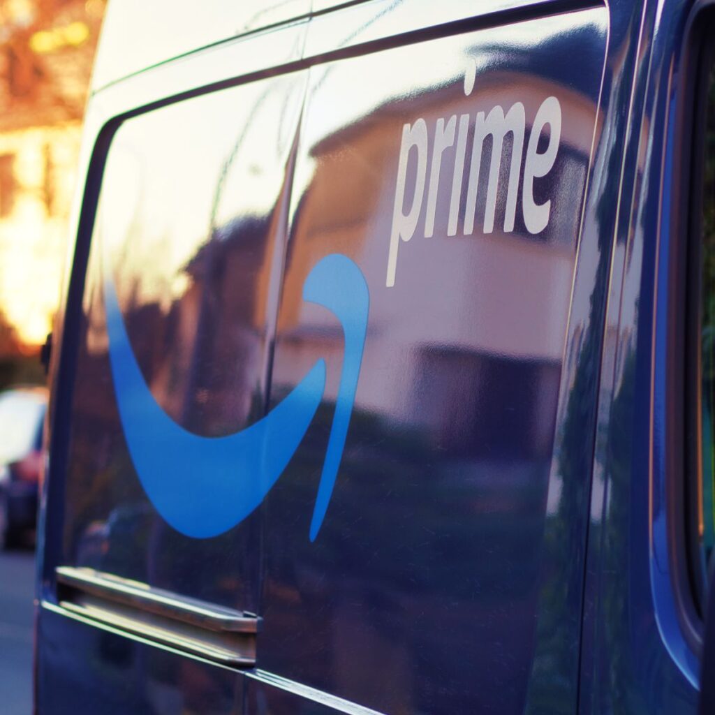 Vehicle livery design on a van